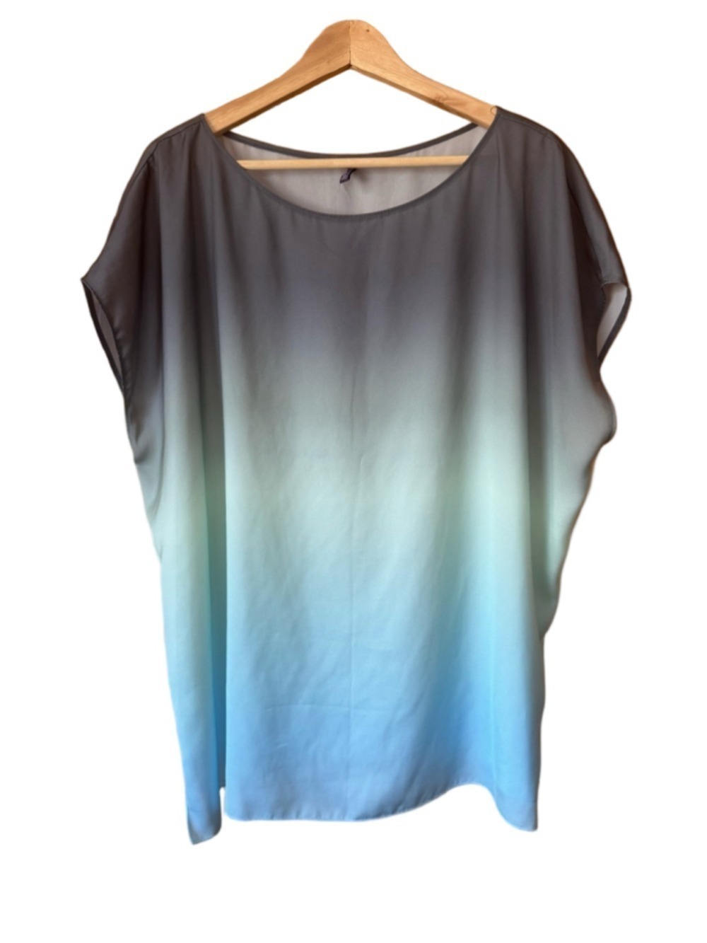 NYDJ Ombre Gray to Light Blue Ombre Round Neck Blouse size XL